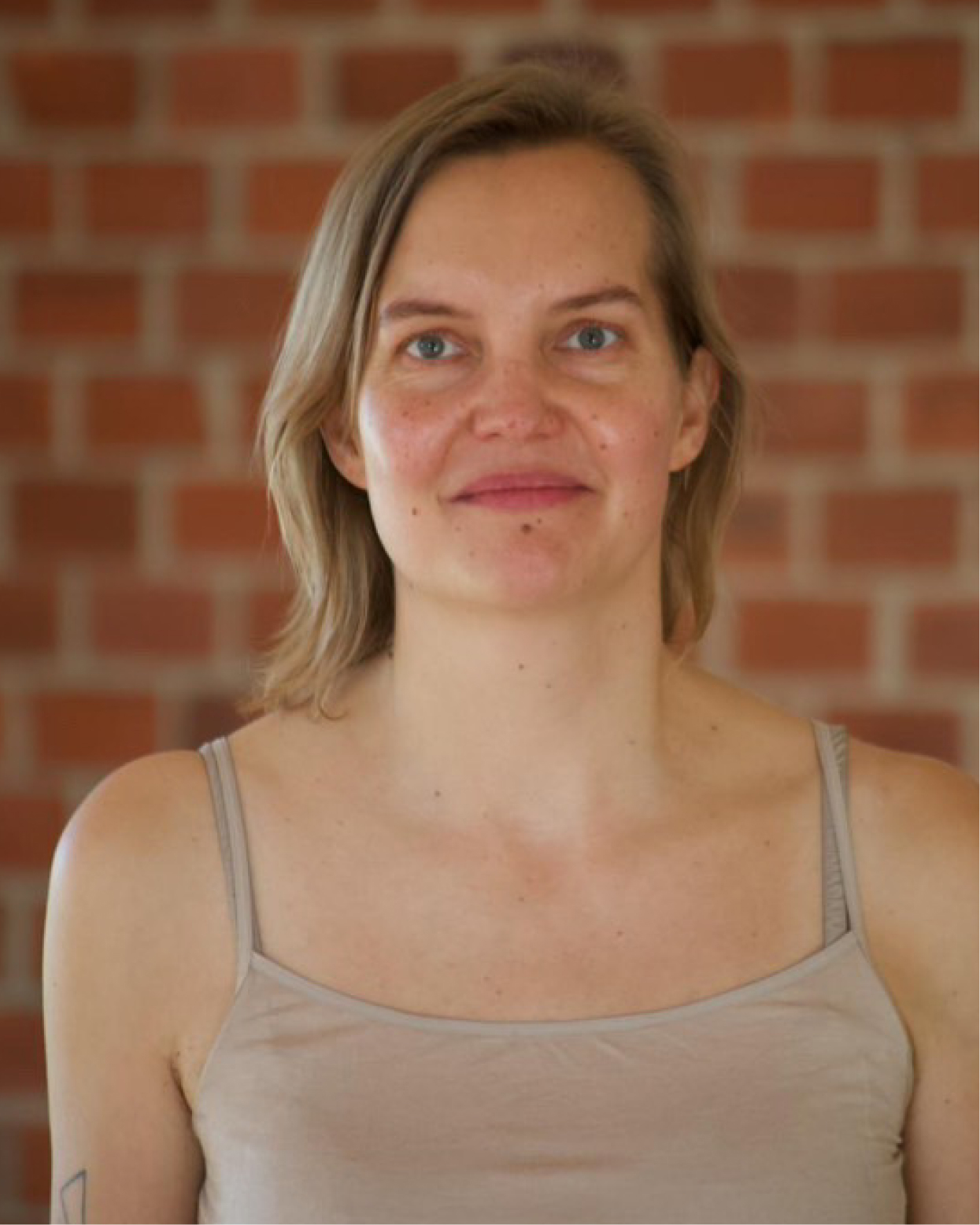 Katharina Albrecht | qualified sex and relationship therapist , body-oriented somatic trauma practitioner